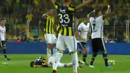 Download Video: Ricardo Quaresma RED CARD - Fenerbahce	1-0 Besiktas 23.09.2017