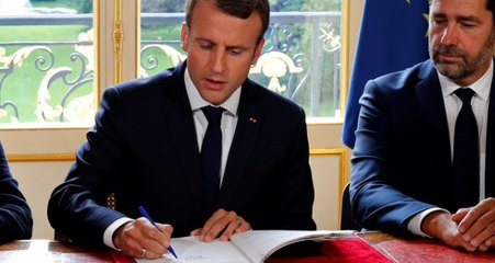 Macron Yasayı Canlı Yayında İmzaladı, Yüzbinler Sokağa Döküldü!