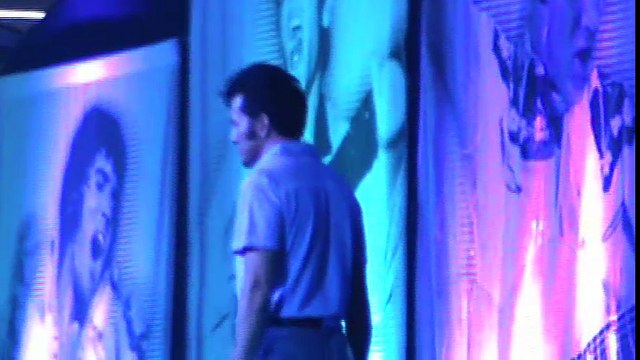 Glenn Bowles sings 'True Love Travels On A Gravel Road' Elvis Week 2014