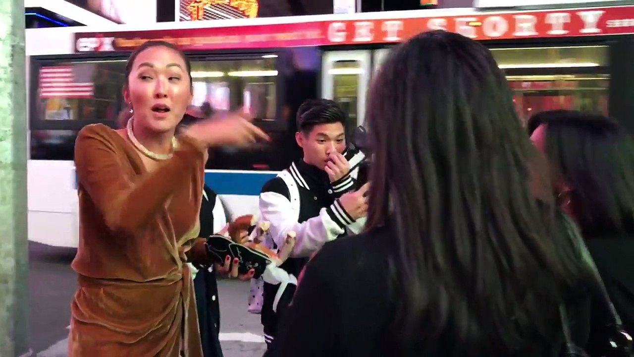 New York Fashion Week - Vlog + Outfits | Chriselle Lim