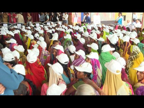 PM LPG YOJNA LAUNCHED BY UNION MINISTER DHARMEDRA PRADHAN AND GUJARAT CM IN GANDHINAGAR