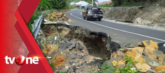 Kerusakan Jalan di Lintas Sumatera Hambat Aktivitas Perekonomian