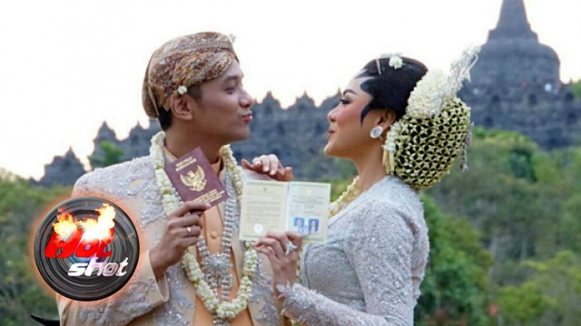 Vicky Shu dan Ade Imam Resmi Menikah - Hot Shot 24 September 2017