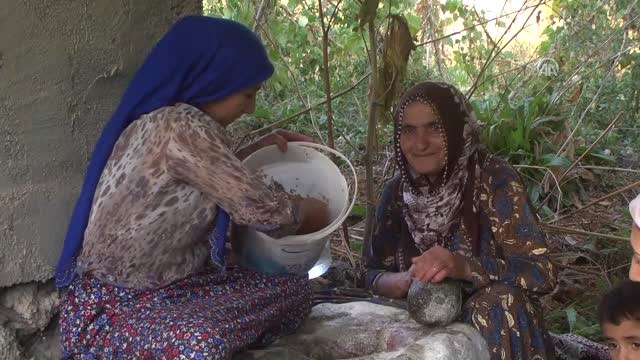 Asırlık Buğday Dövme Geleneği Ni Yaşatıyorlar