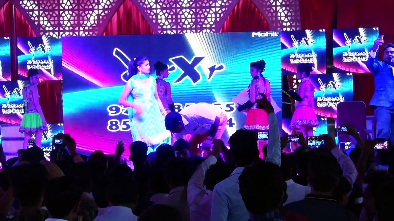 Husan Ka Lada || हुस्न का लाड़ा || Haryanvi New Stage Dance || Sapna || New haryanvi Hit 2017