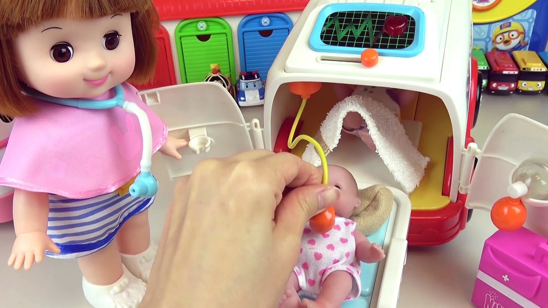 ambulance baby doll doctor pororo toys