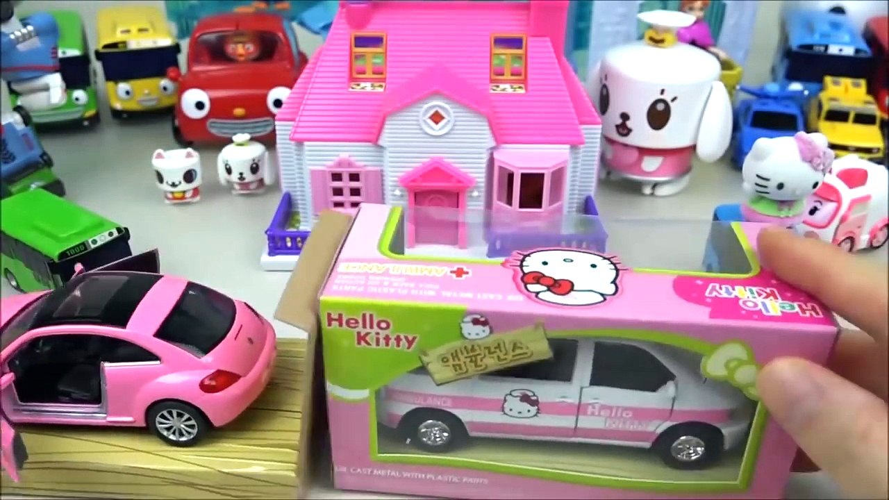 Hello Kitty car toys camping car and ambulance with Poli mini cars