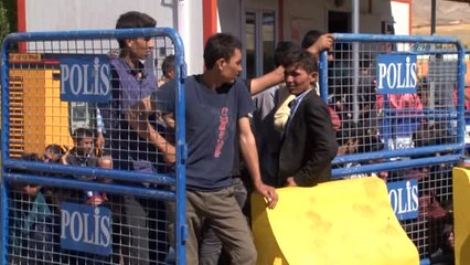 54 Kişilik Otobüste 118 Kaçak Göçmen Yakalandı