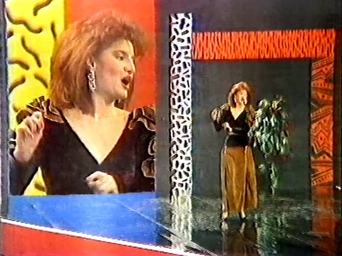 Mira Skoric - Zasto nosis prsten moj