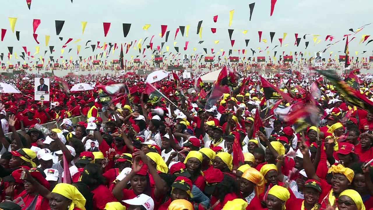 Angola: un nouveau président aux allures de déjà-vu