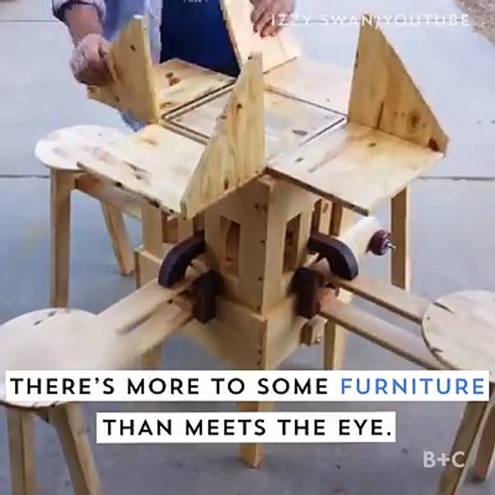 Hay más en algunos muebles que en el ojo. (vía Brit + Co)