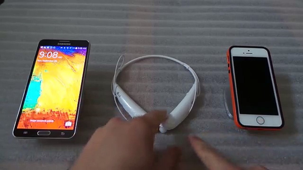 How to connect your LG Bluetooth HSB -750 LG( Tone Pro ) to two different devices