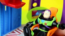 Toy Story Imaginext Star Command Buzz Lightyear sees Cars Mater & Lightning McQueen Darth Vader Pig