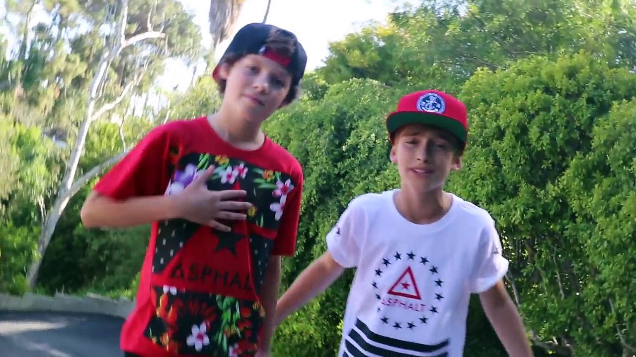 Taylor Swift- Wonderland (Johnny Orlando ft Hayden Summerall)