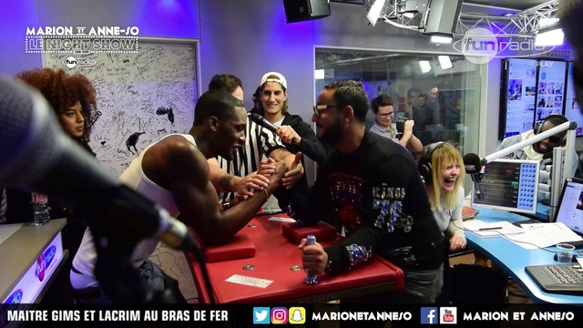 MAITRE GIMS ET LACRIM AU BRAS DE FER - Marion et Anne-So