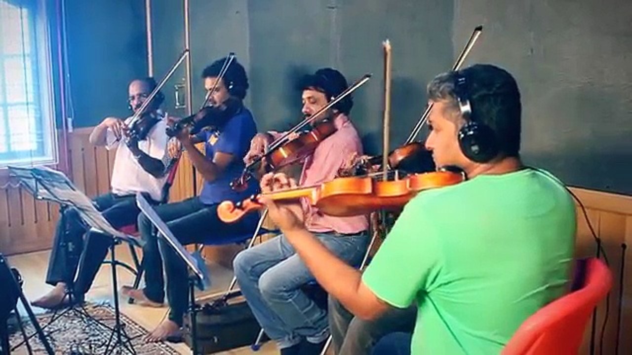 Maalgudi Days | Love Is Falling |Song Making Video Ft Najim Arshad, Sreya Jayadeep,Gawreesh|Officia