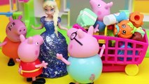 Peppa Pig Shops for Shopkins with Frozen Elsa and Anna Dollsa at the Small Mart Store DisneyCarToys