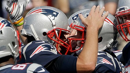 Brady finds Hogan wide open for 7-yard touchdown