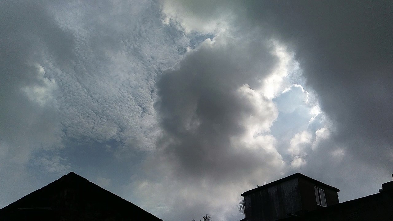 Cloud floting very low level K's Timelapse. @ Amta.