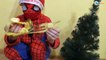 Spiderman and Transformers. Игорек наряжает Елку и ждет Подарки от Деда Мороза. Vlog Tiki Taki