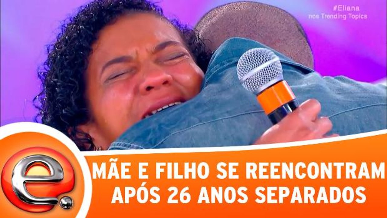Mãe e filho se reencontram após 26 anos separados