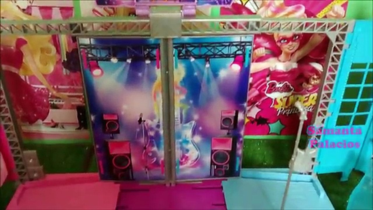 Review Escenario de Barbie Rockn Royals / Barbie Rock`n Royals Transforming Stage Playset Review