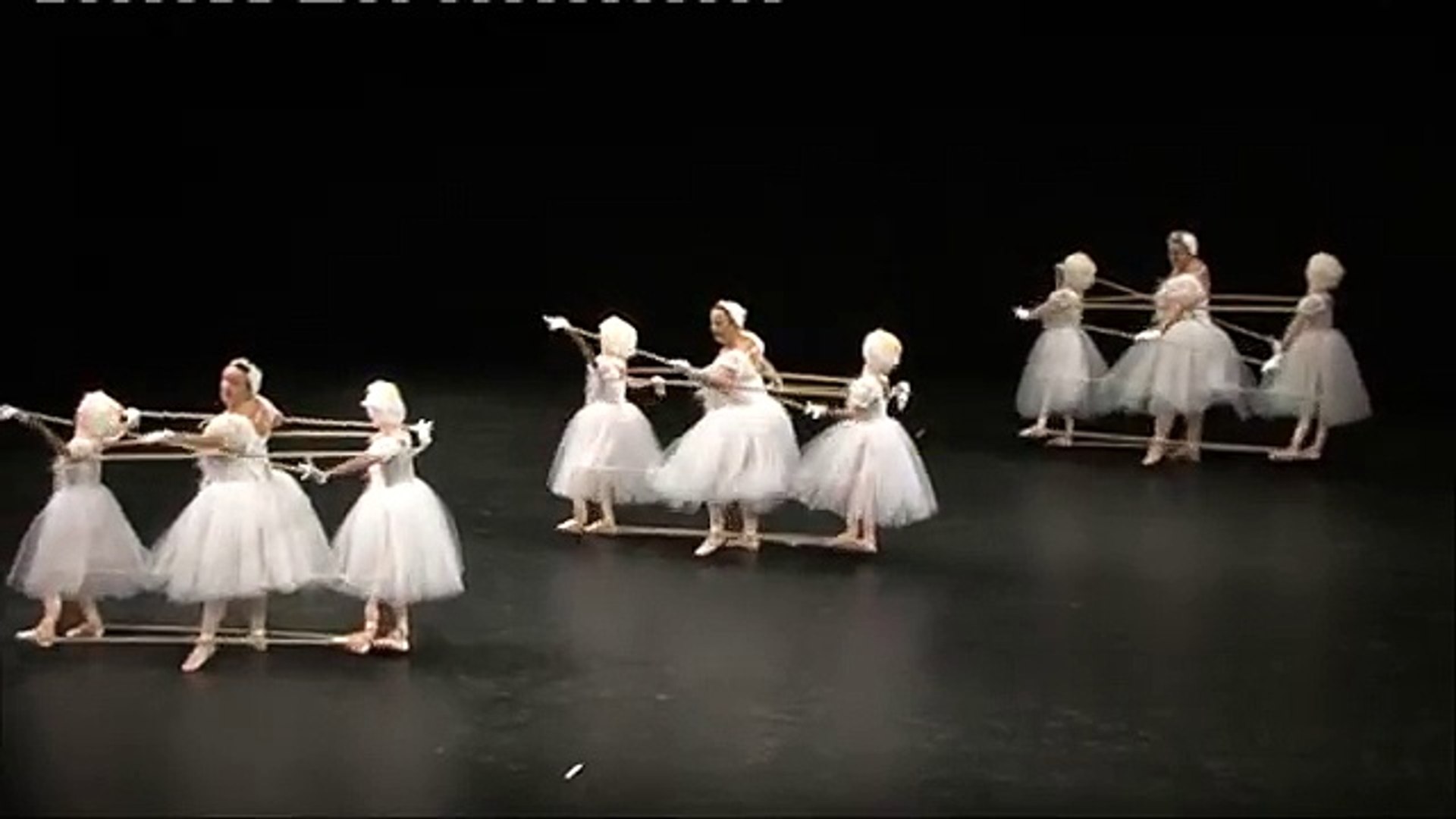 funny ballerina : a funny ballet dancing - Dailymotion Video