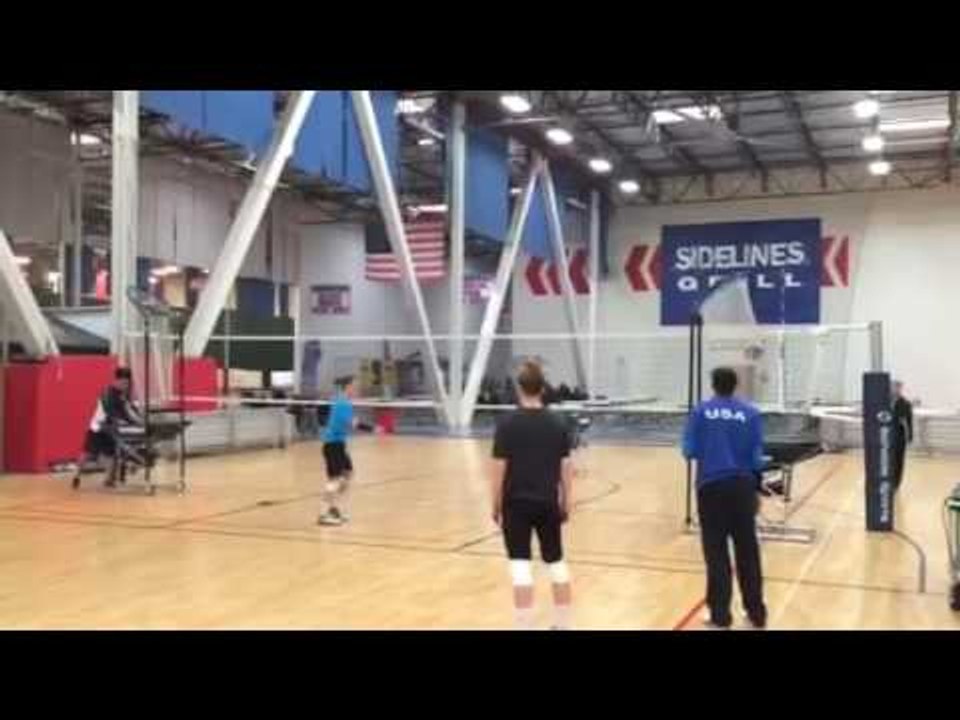 Courtney Thompson Setting USA Women's National Team Practice