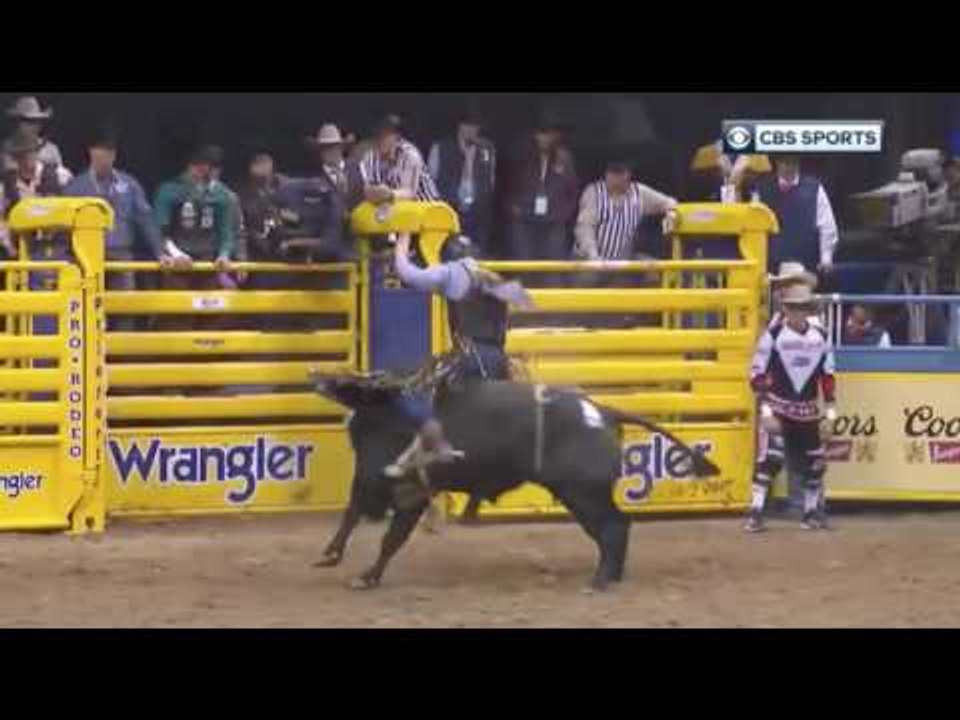 Joe Frost Round 2 Bullriding 2016 WNFR