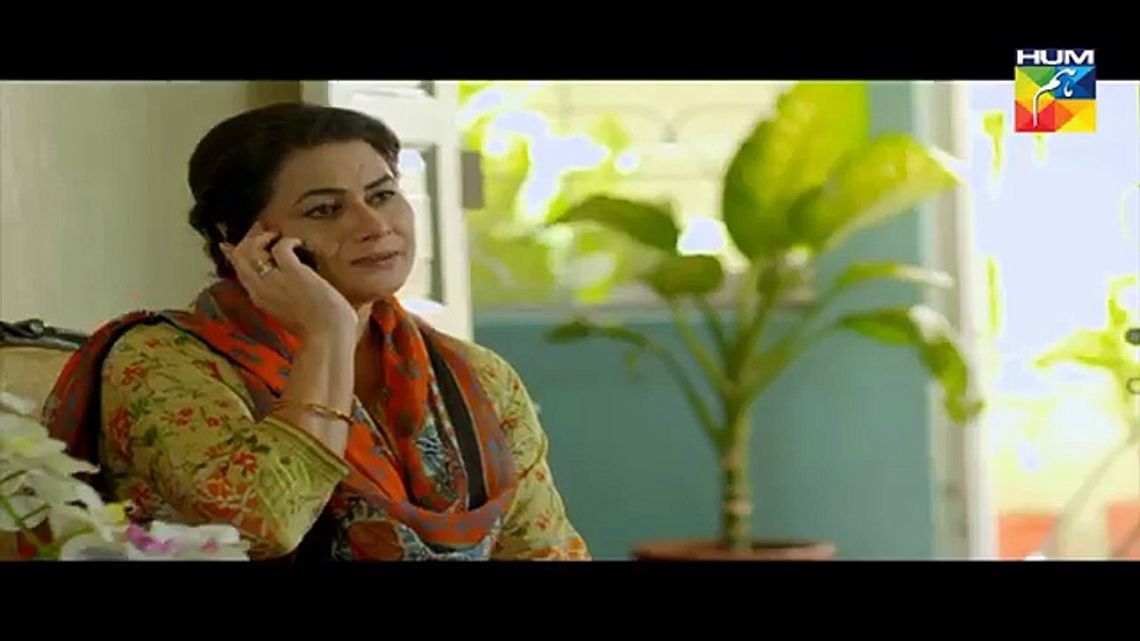Gumraah Episode 6 HUM TV Drama - 25 September 2017