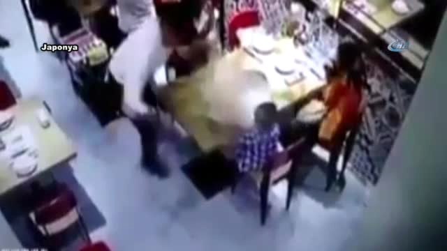 Garson Sıcak Çorbayı Çocuğun Üzerine Döktü