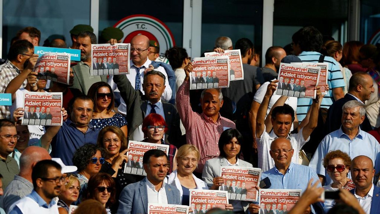 Cumhuriyet Gazetesi davası sanıkları 3. kez hakim karşısında