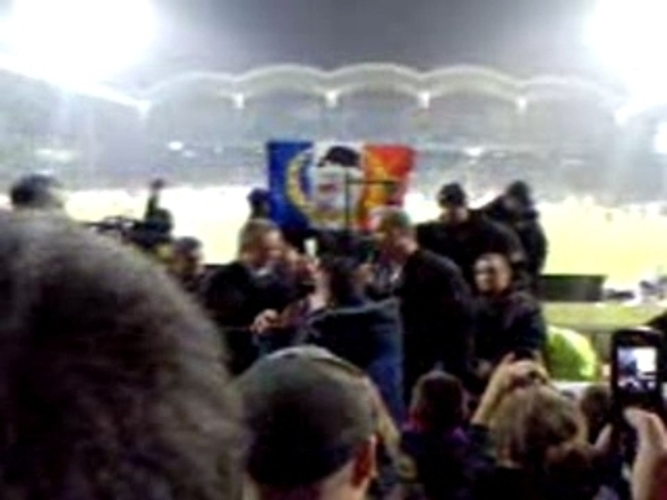 Jean Michel Aulas au Virage Nord