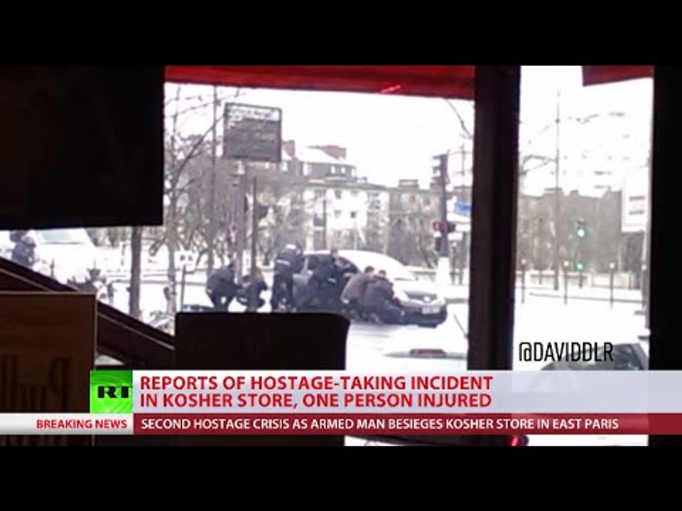 Armed man takes hostages in Paris kosher grocery store