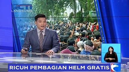 Download Video: Ricuh Pembagian 1.500 Helm Gratis