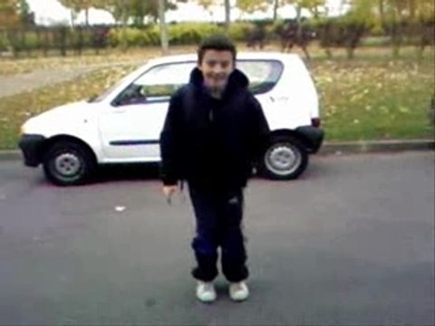 Thomas en mode tecktonik! EXCLU TOTALE!!!