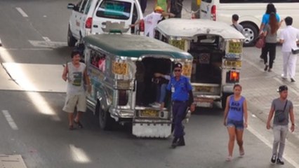Huelga en Filipinas contra la retirada de los 'jeepneys' antiguos
