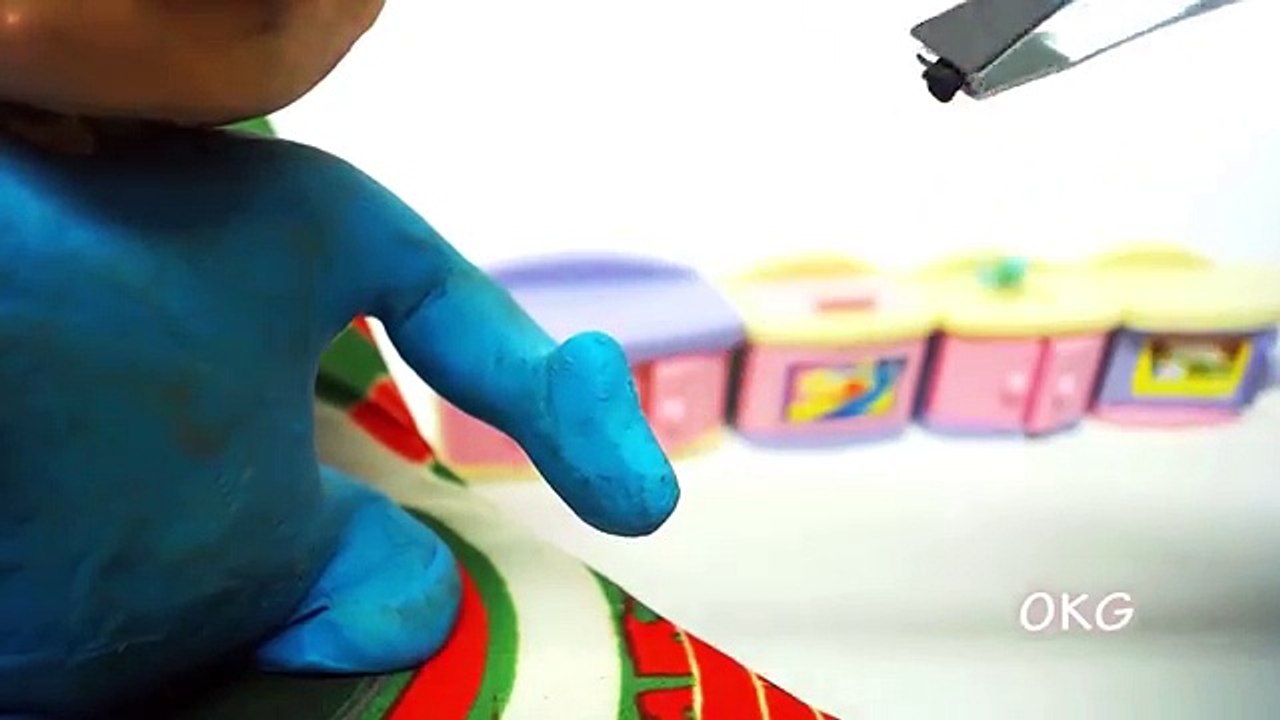 Baby Elsa is Hurt Doctor Hulk Helping Play Doh Kids Animation Frozen Stop Motion Cartoon Movie
