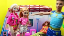 Mike The Merman ELSA & ANNA GO TO THE 1980s! Frozen Dolls See Barbie and The Rockers DisneyCarToys