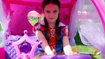 Little Princesses 2 -The Stealer, The Disney Princess Carriage, and The Giant Gummy Bear
