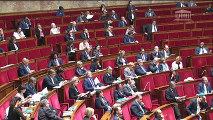 Fin de l'état d'urgence: Collomb veut rassurer sur les "visites" qui remplaceront les persuisitions