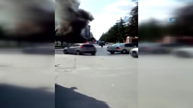 Trafikte Seyir Halindeki Araç Alev Alev Böyle Yandı