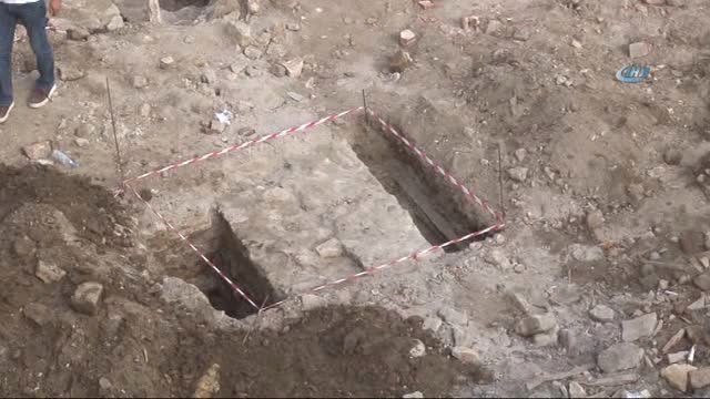 İnşaat Kazısından Tarihi Eser Kalıntıları Çıktı