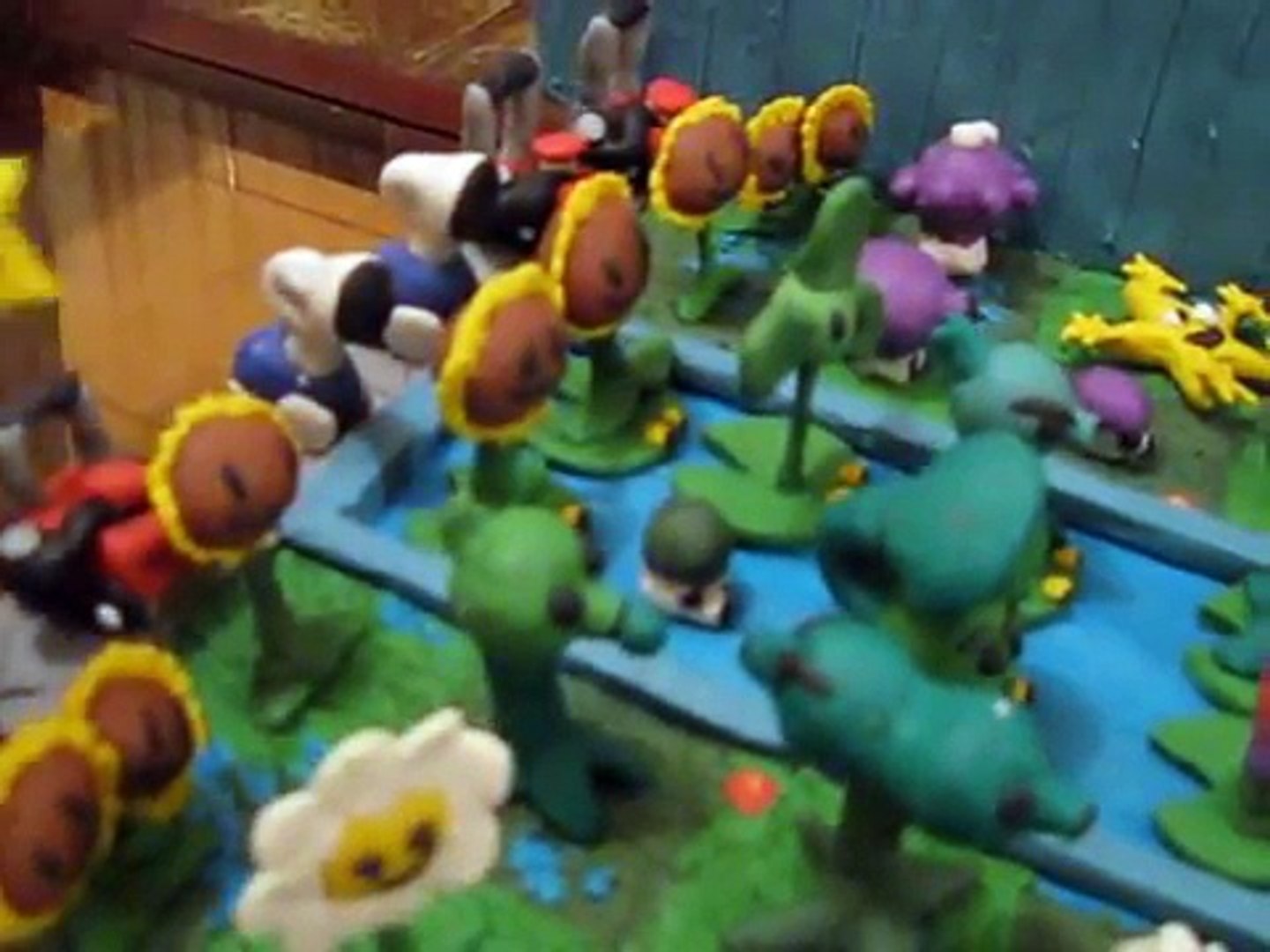 Muñecos de plastilina de plants vs zombies hot sale