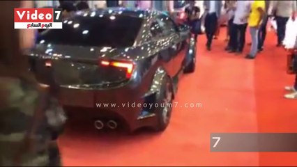 شاب مصرى يبتكر تصميم سيارات جديد فى "حوش" منزله بالعبور