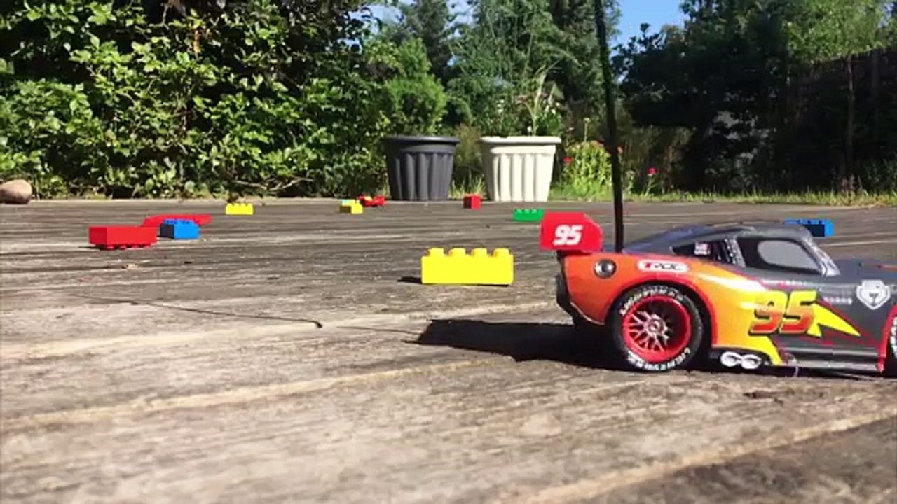 Disney Pixar Cars Remote Control - Lightning McQueen