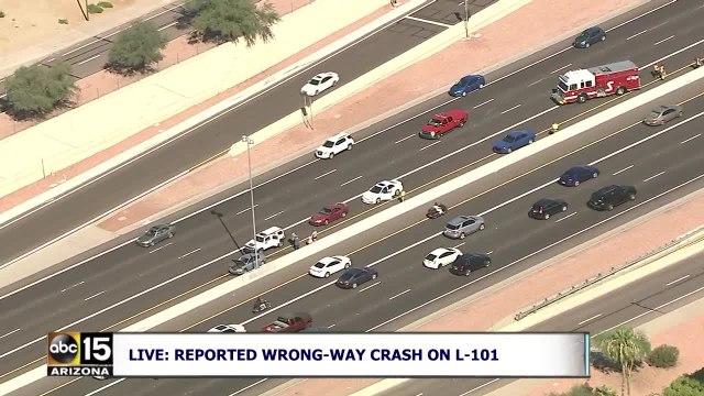 Serious crash blocks Loop 101 at Guadalupe
