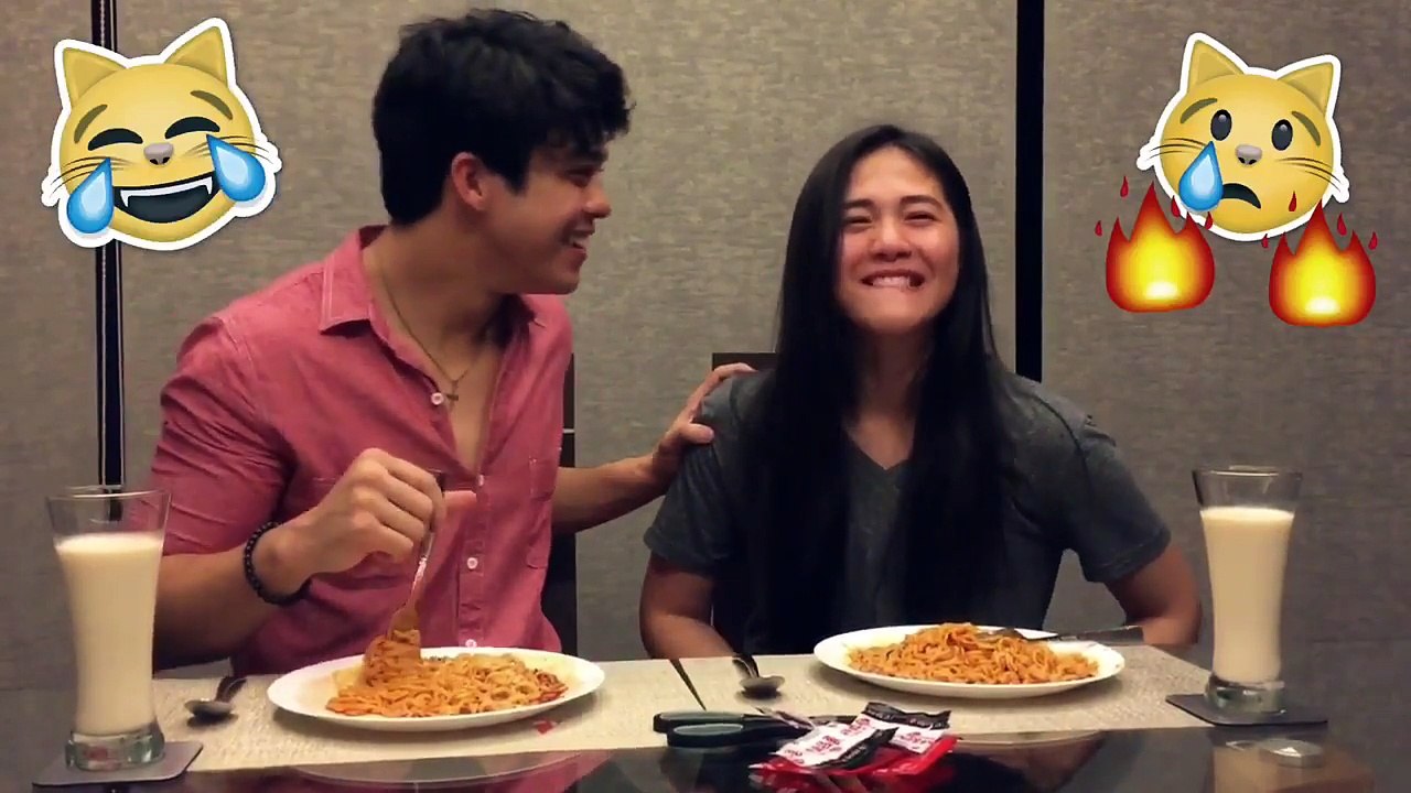 ELNELLA SPICY NOODLE CHALLENGE