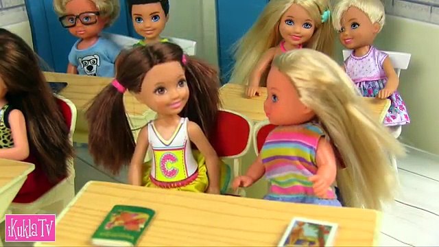 ОСТАВИЛИ НА ВТОРОЙ ГОД Мультфильм Куклы #Барби Учитель Школа Для Девочек #ДетскийКанал