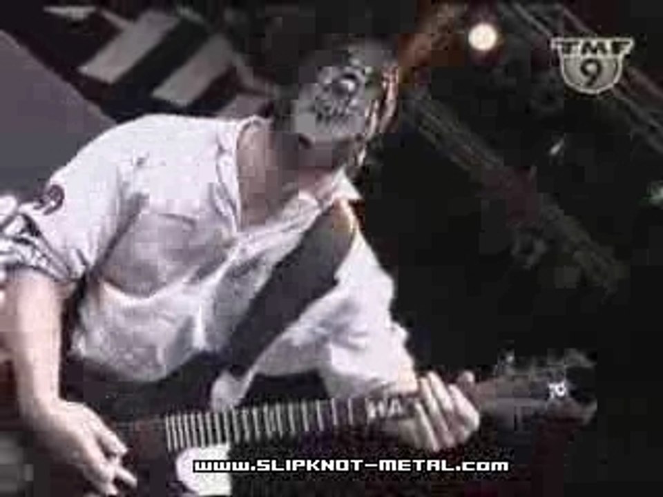 10 - Slipknot - Surfacing (live, Dynamo 2000)